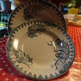 set of 2 ste amandinoise soup plates