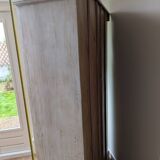 White Indian bookcase