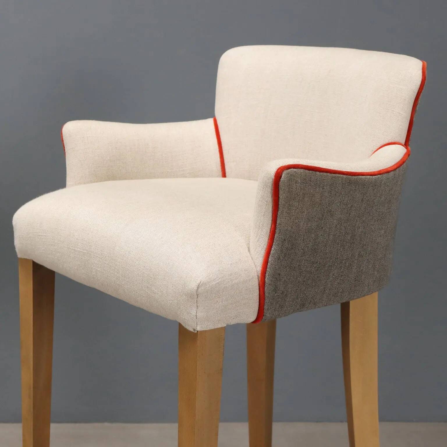 Antique stools by William Yeoward in beech and brass, England, 20th century.