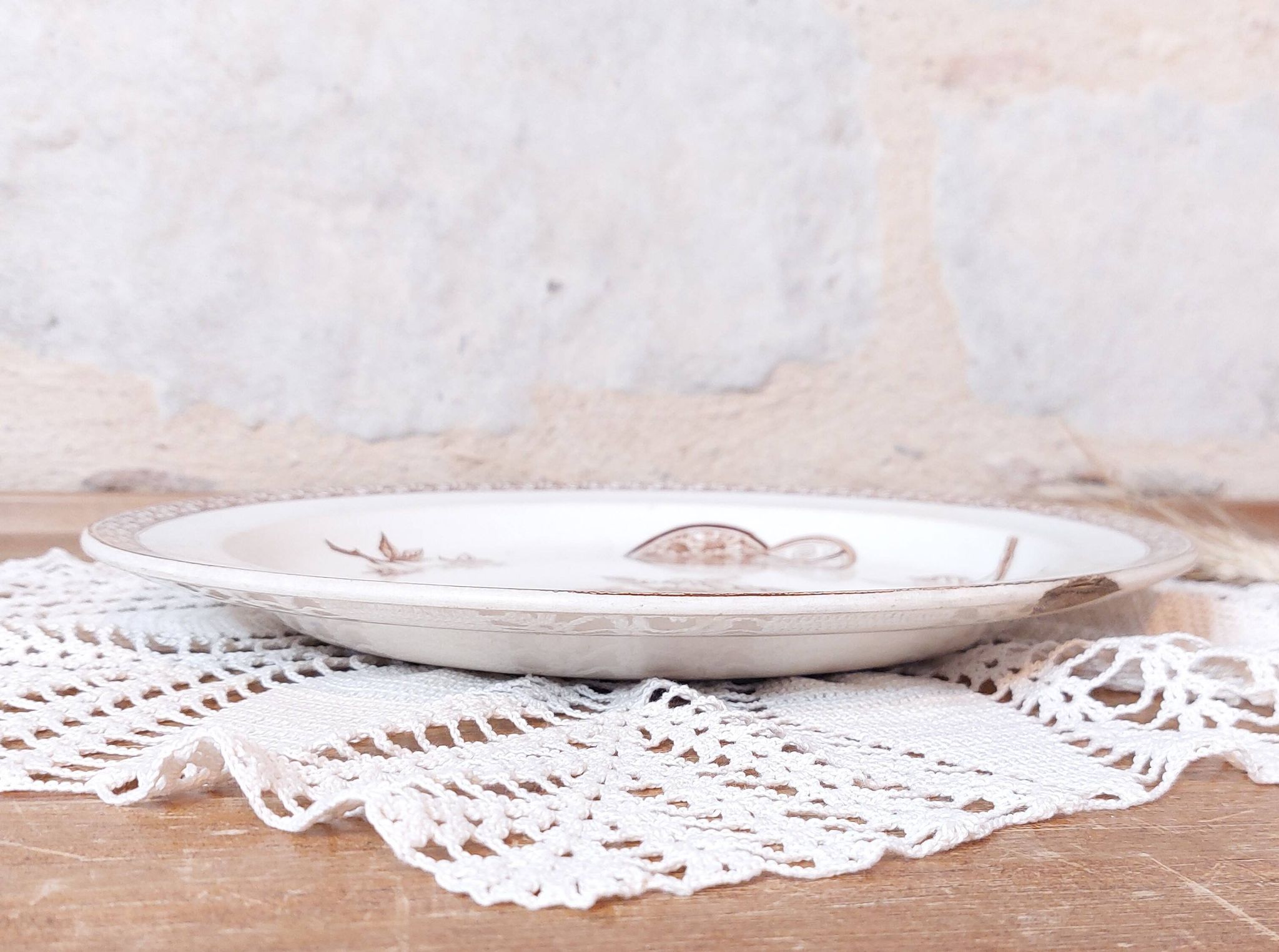 Large hollow iron earth dish daisy decor