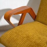 Set of two armchairs and pouf – Mid-century Modern (circa 1950). Three-piece set.