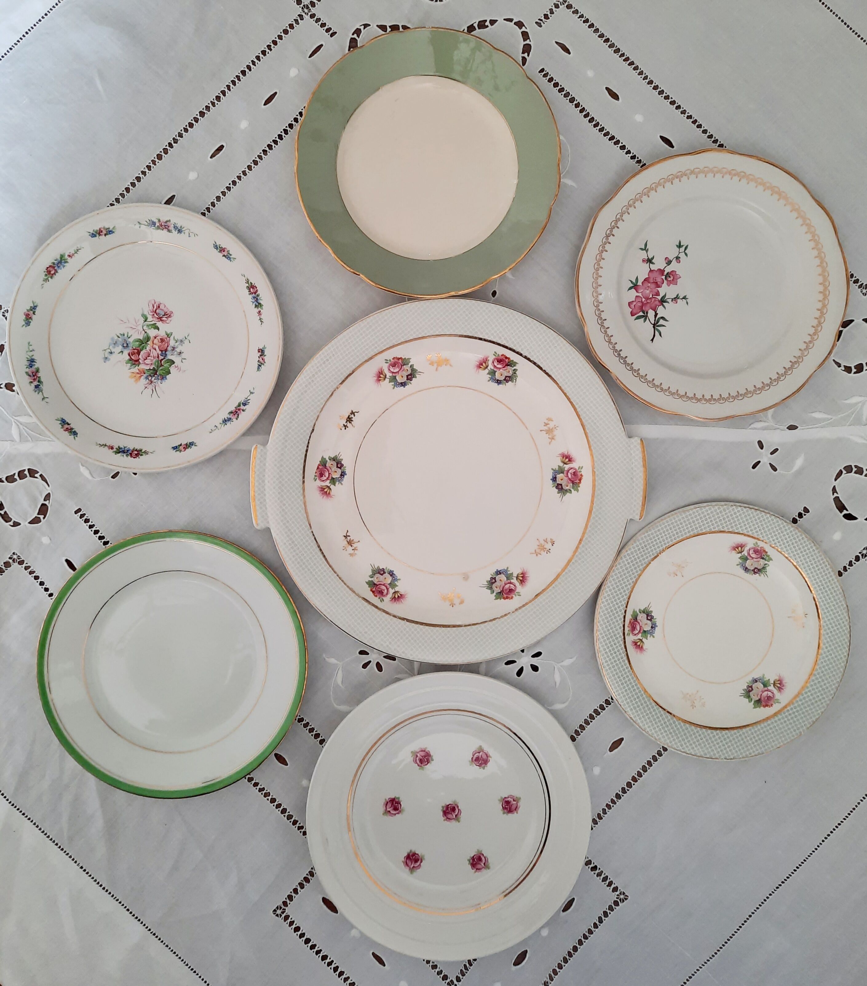 Cake service with mismatched plates
