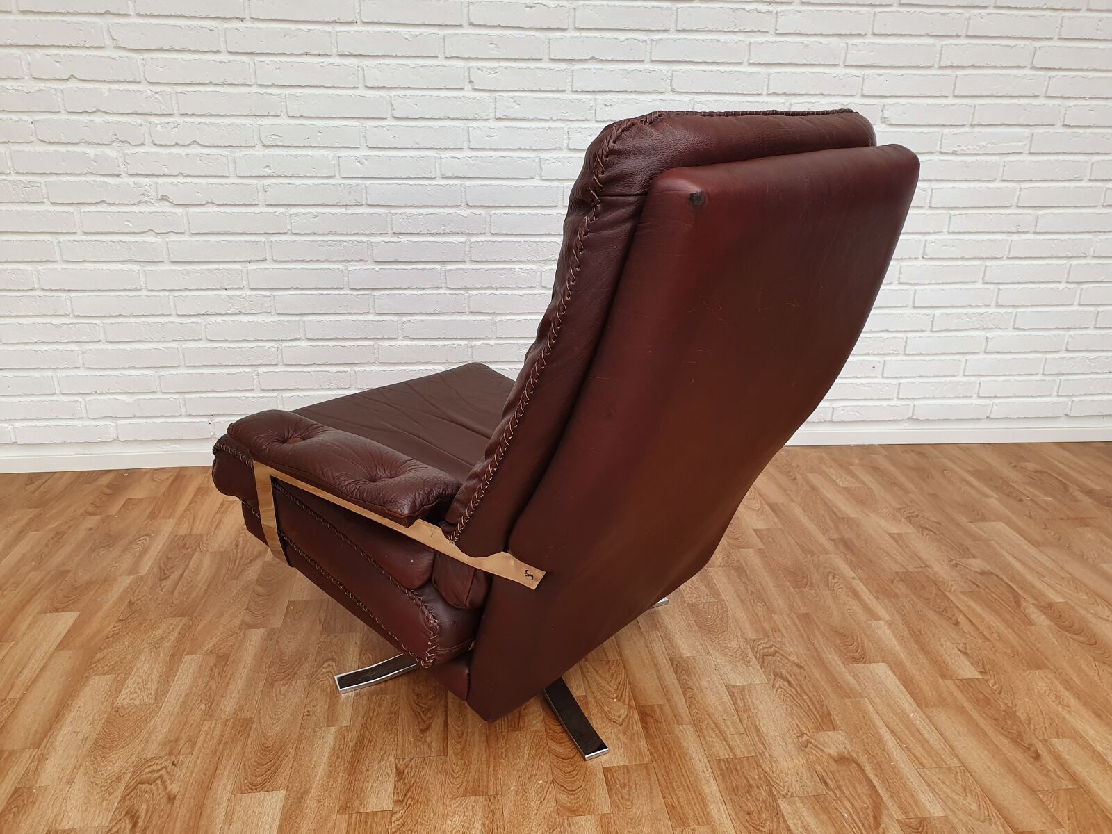 Fauteuil suédois Arne Norell des années 70