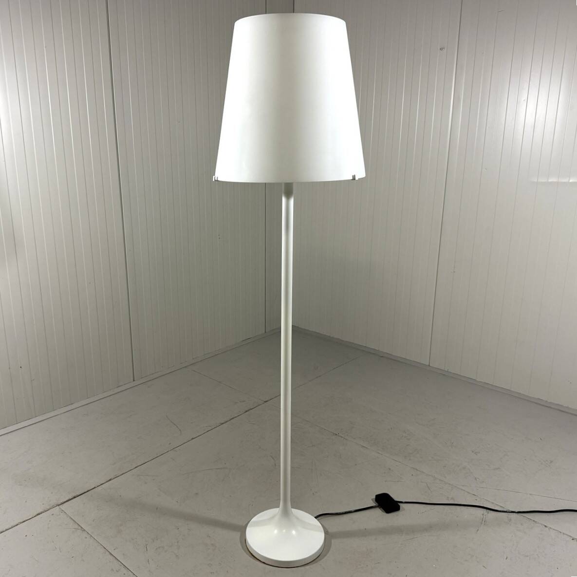 Fontana Arte floorlamp Lumen Italy 1970's