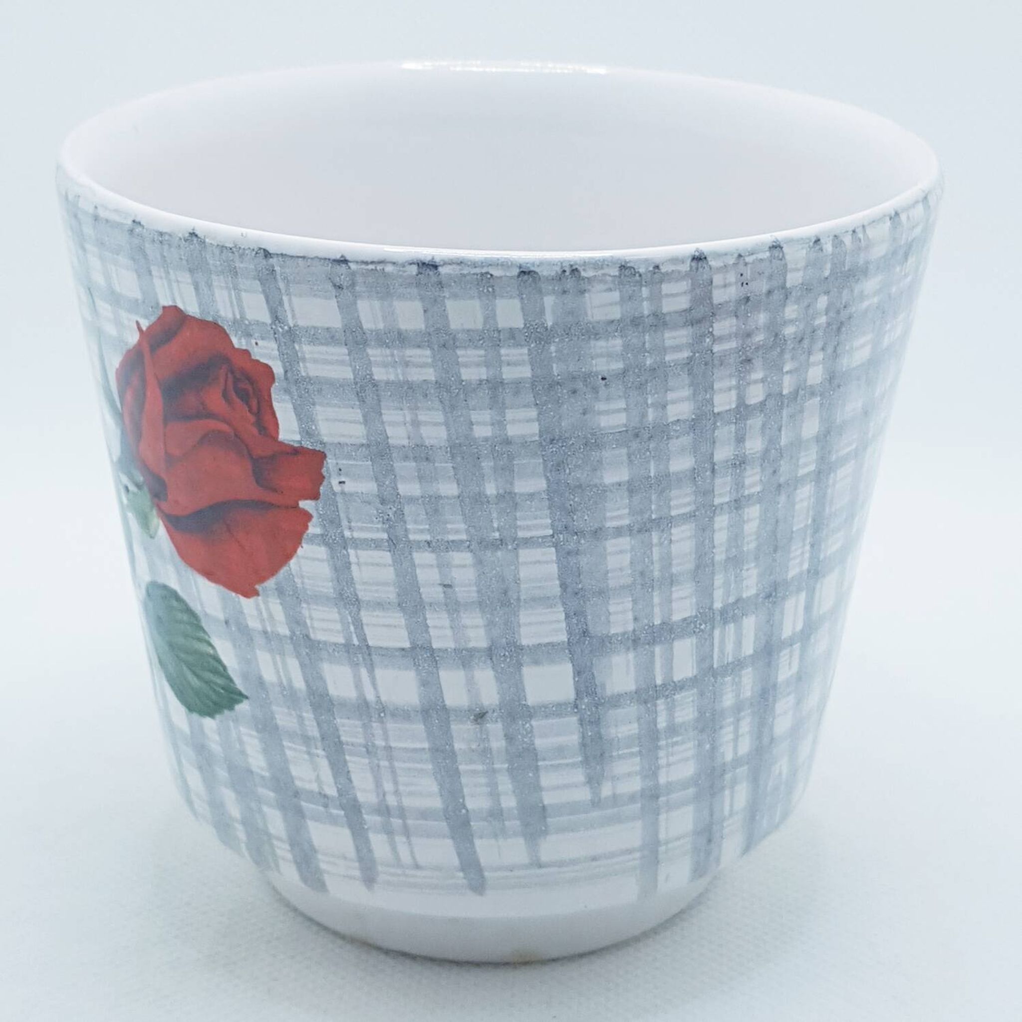 Vase rose en céramique hollandaise