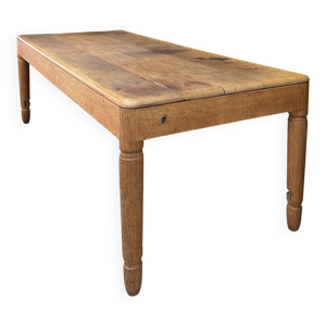 Table à manger ancienne