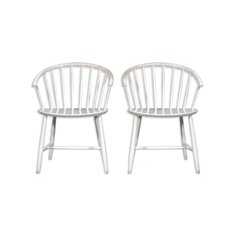 Two Danish spoke chairs