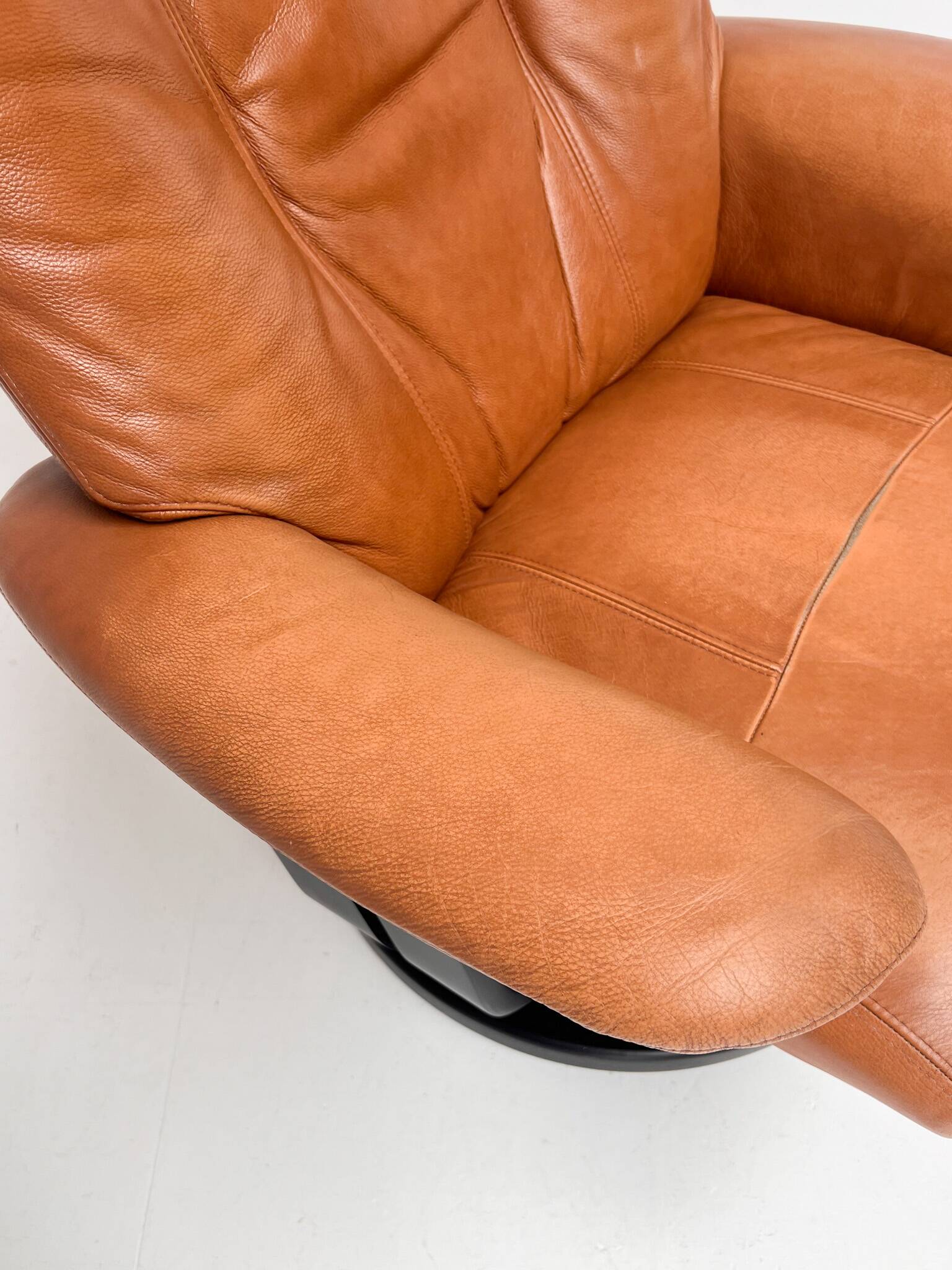 Hjort Knudsen relax chair with ottoman, 1990’s