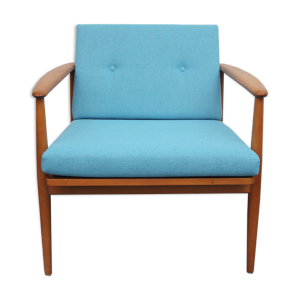 fauteuil bleu clair,