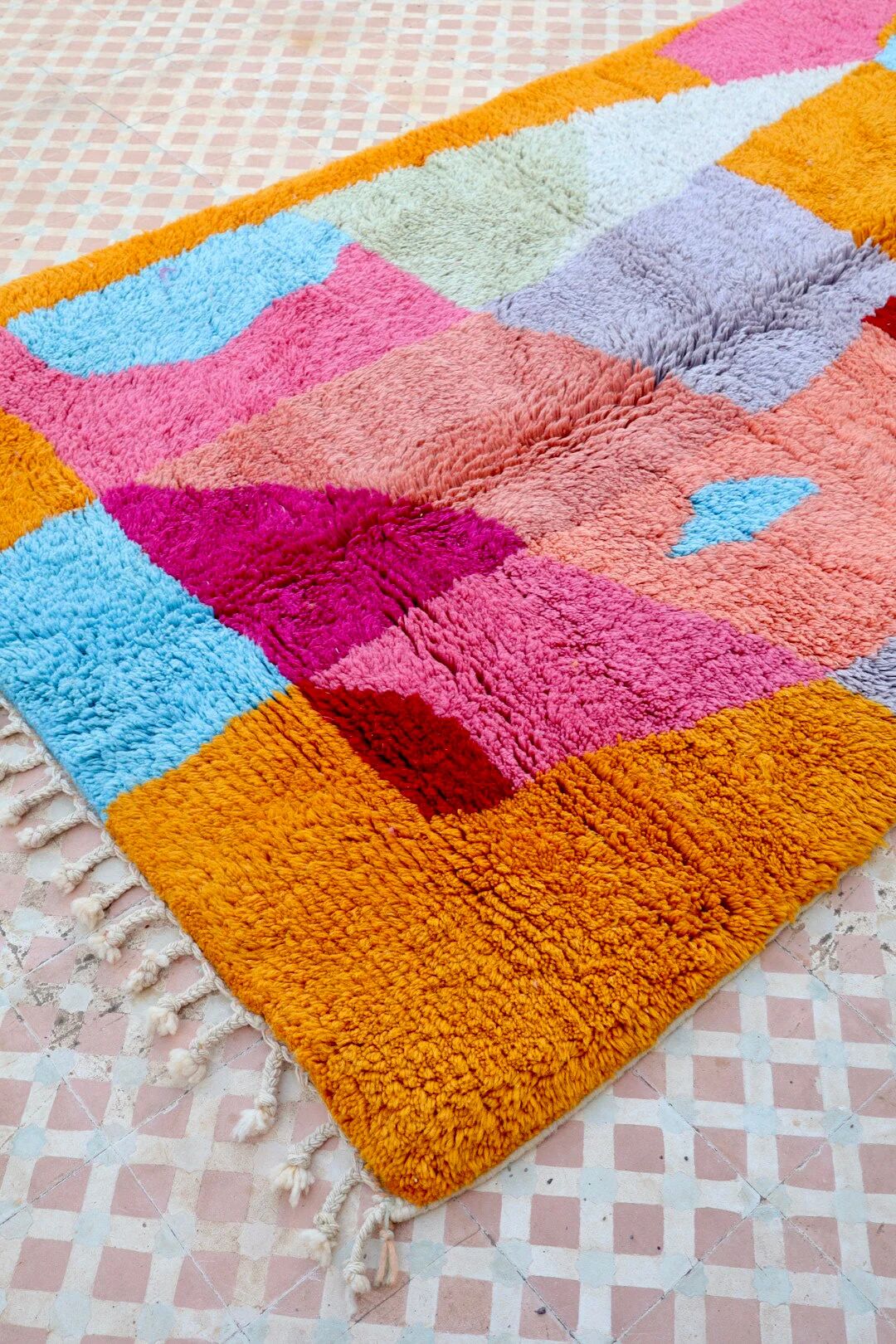 Contemporary high-quality multicoloured Azilal Berber rug - 246 x 153 cm