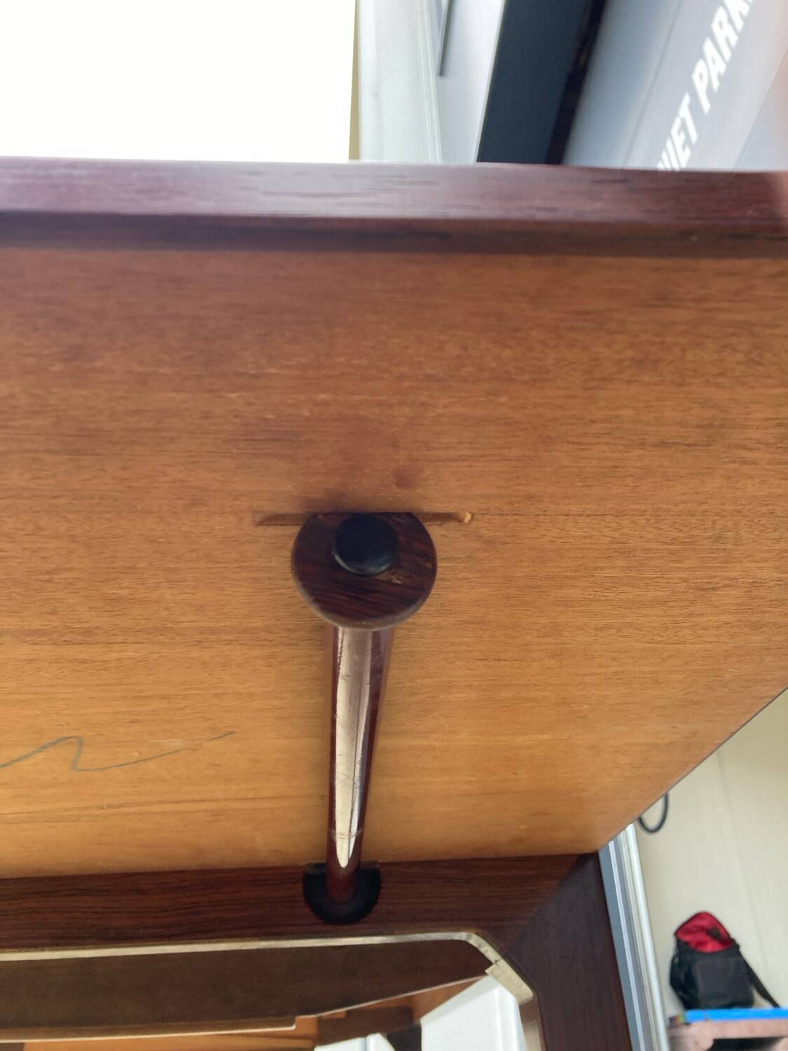 Table à manger danoise par Poul Hundevad et Kai Winding. Années 1960