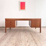 Grand bureau de direction en teck avec cuir, années 60