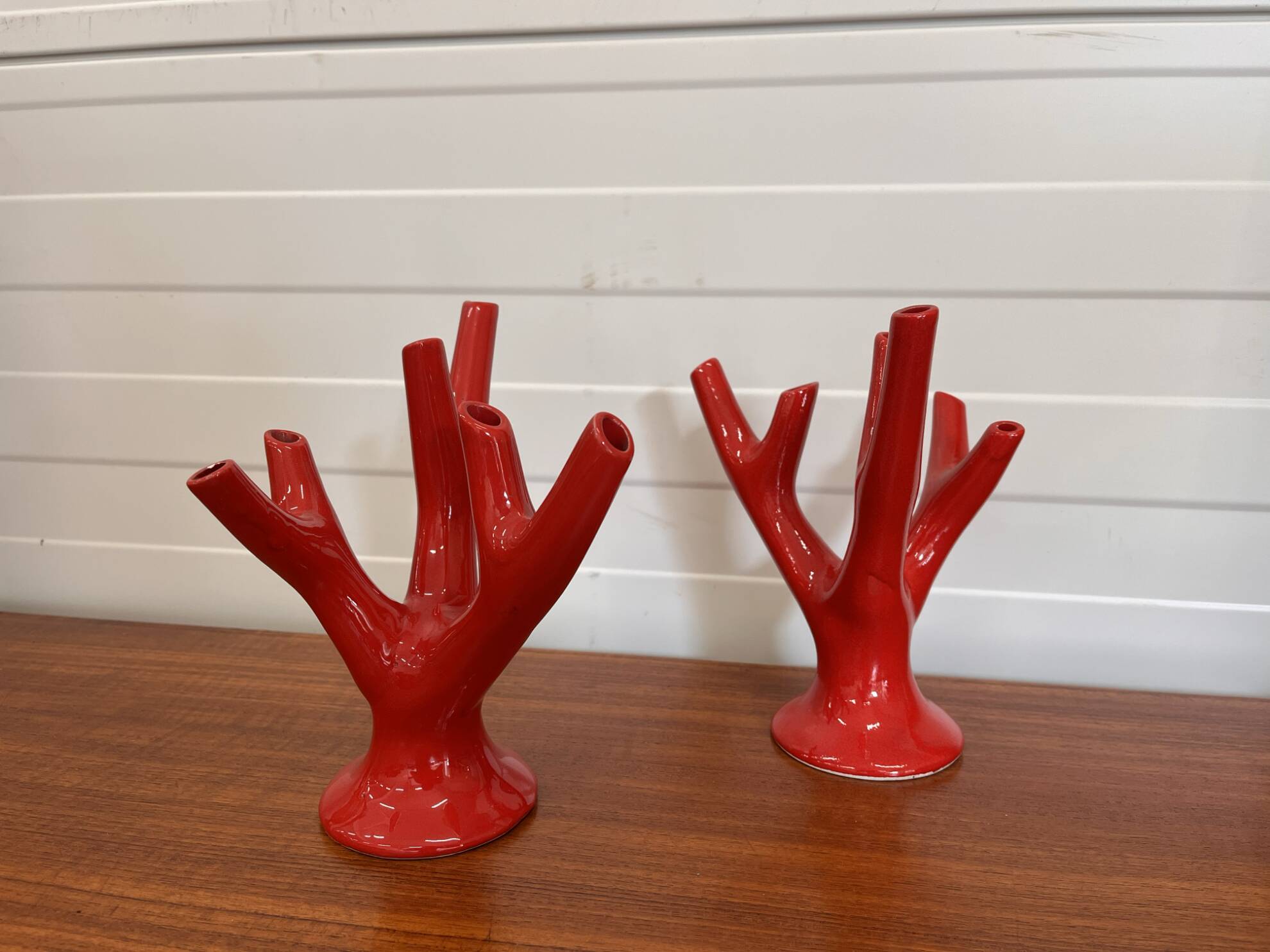 Set of two vintage “Alberello” coral vases