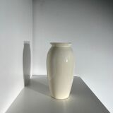 Oblong vase in white ceramic Vintage Habitat