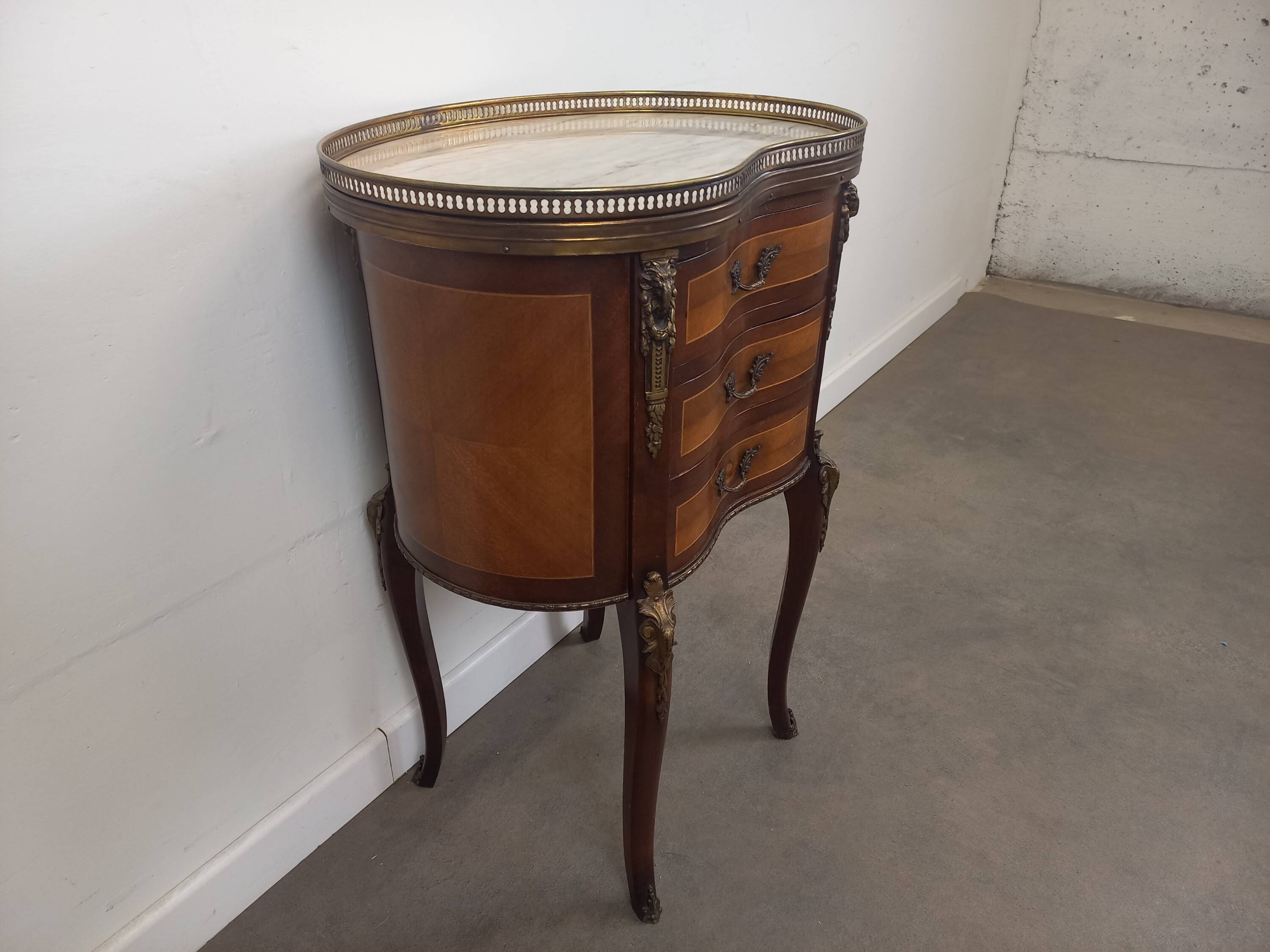 Small Louis XV style kidney chest of drawers
