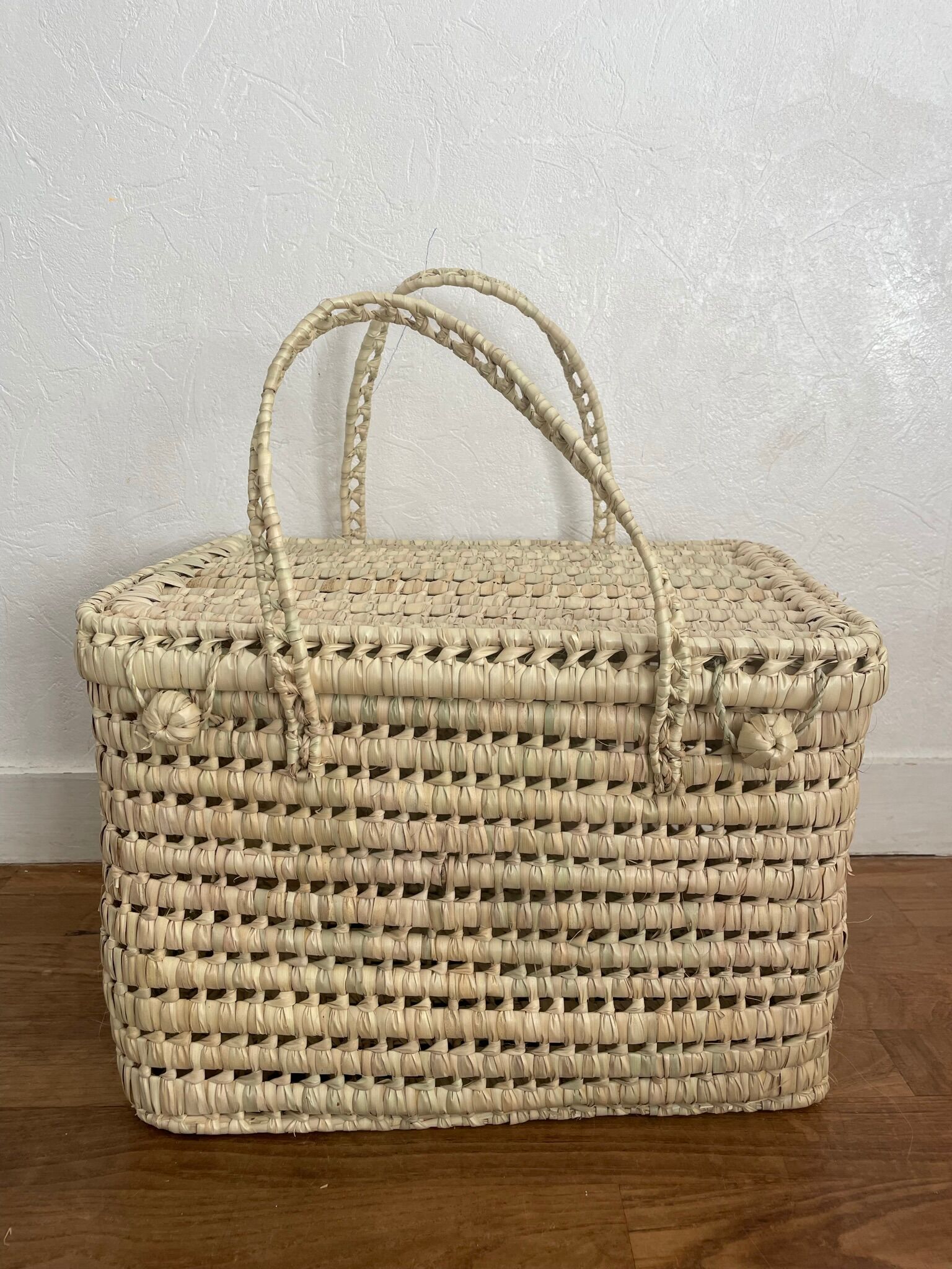 Storage chest trunk in handmade woven doum natural fibers