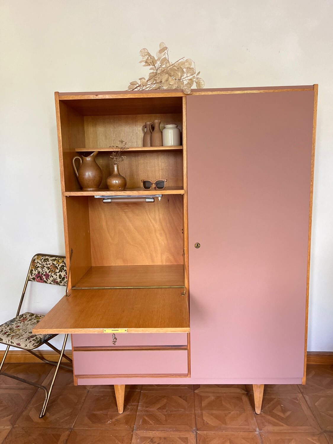 Wardrobe & chest of drawers old pink and wood