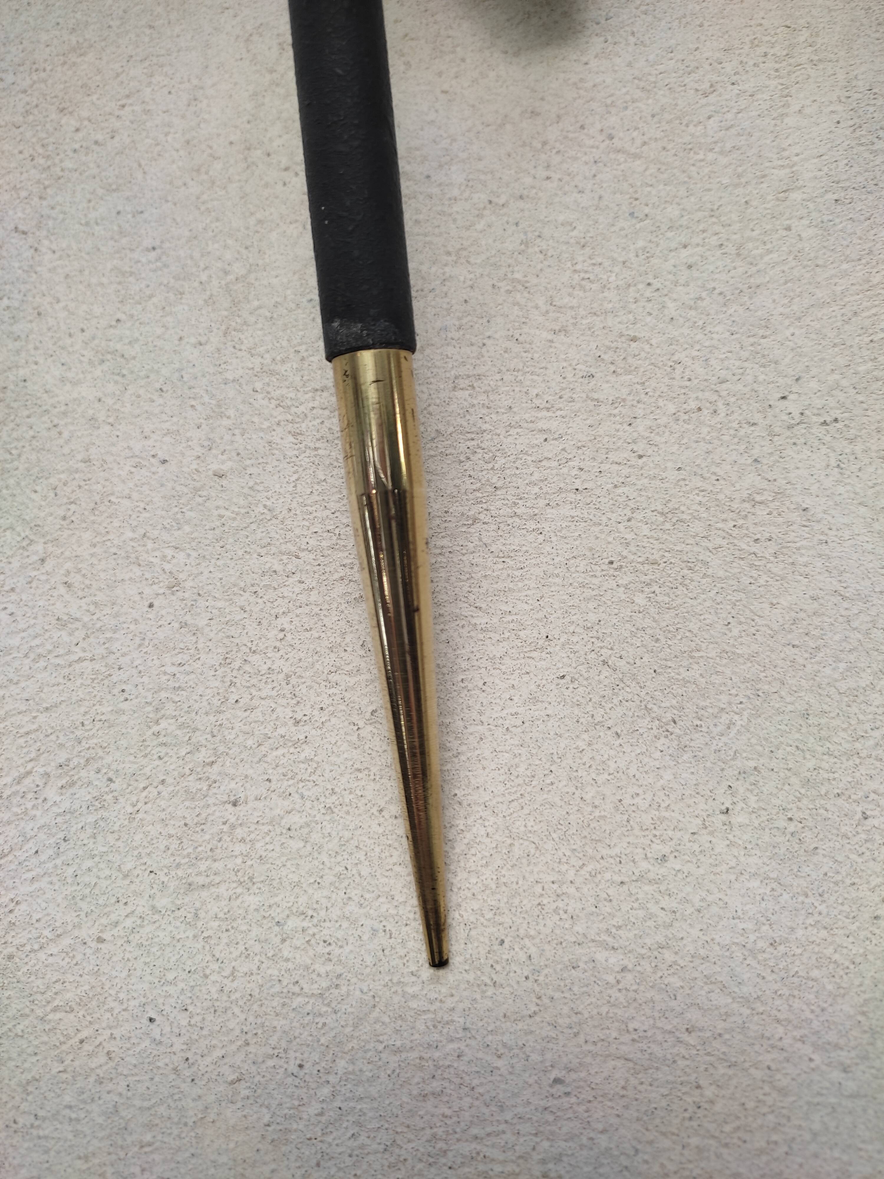 Flare wall with opaline