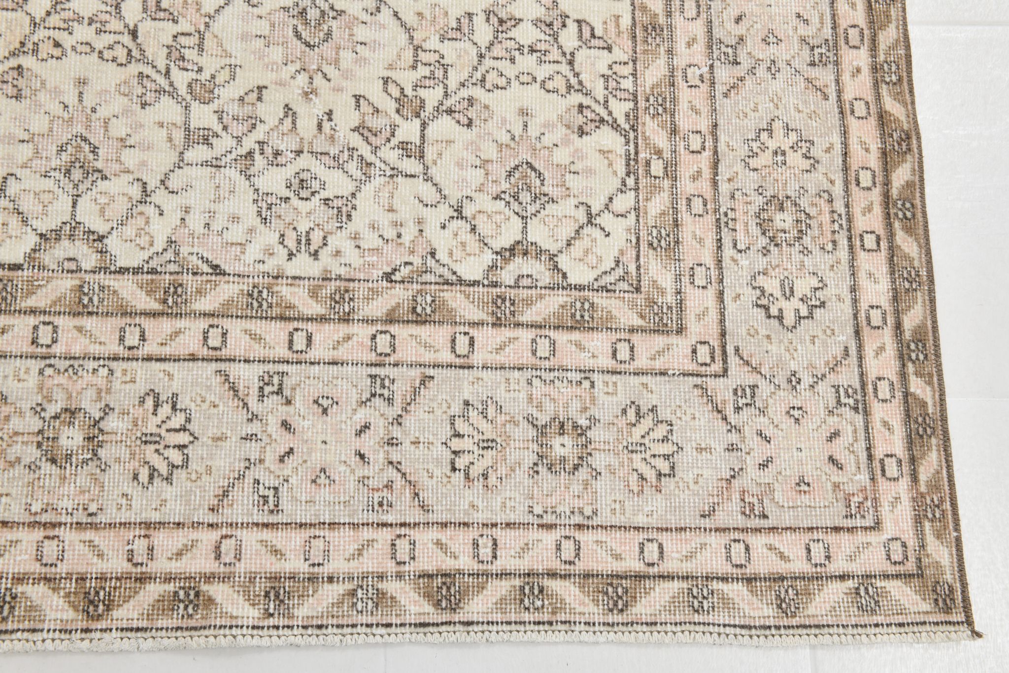 Tapis vintage bordé, 218x326cm