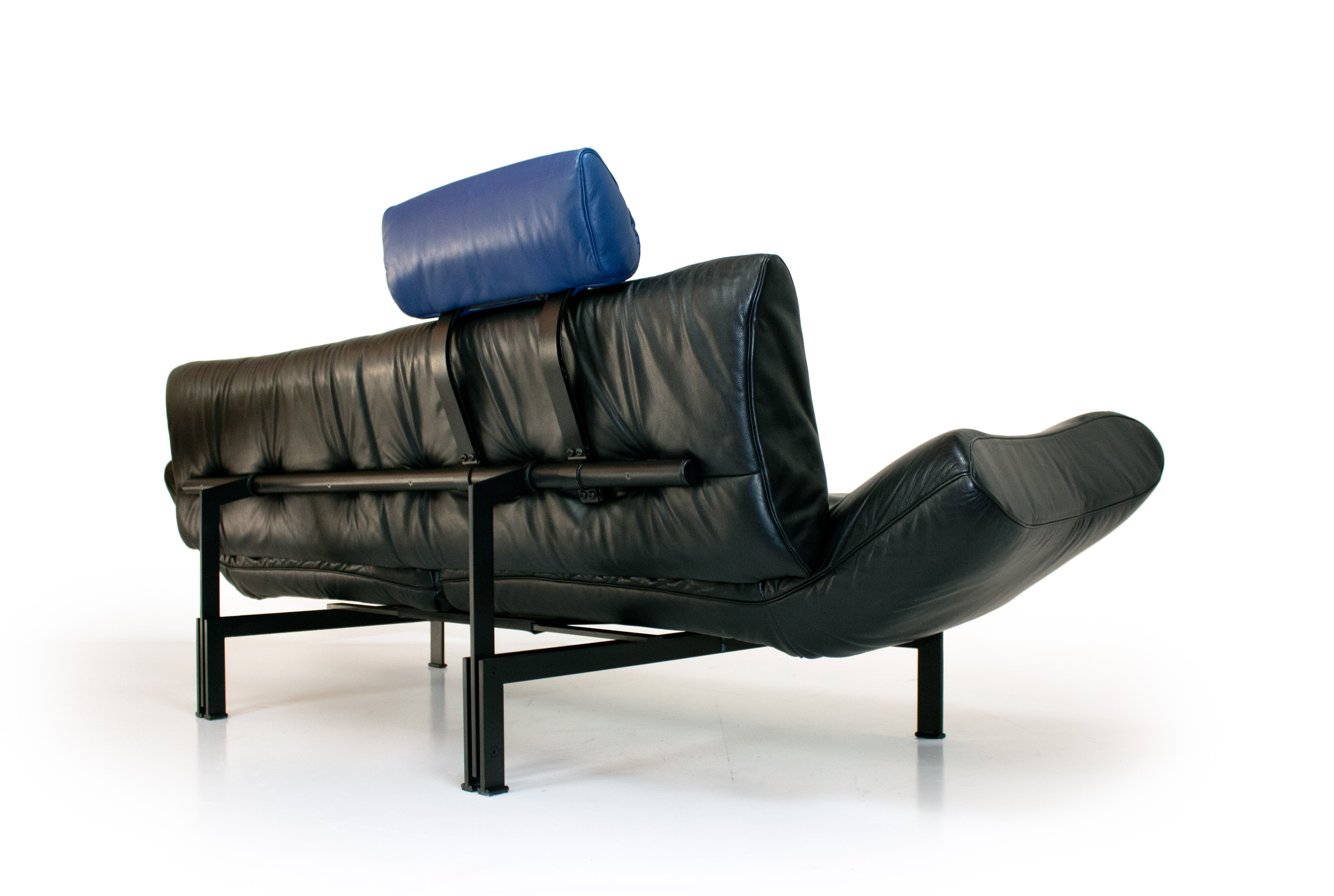 DS-140 sofa, by Reto Frigg for De Sede