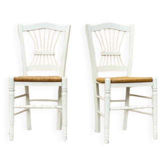 Pair of white white chairs vintage