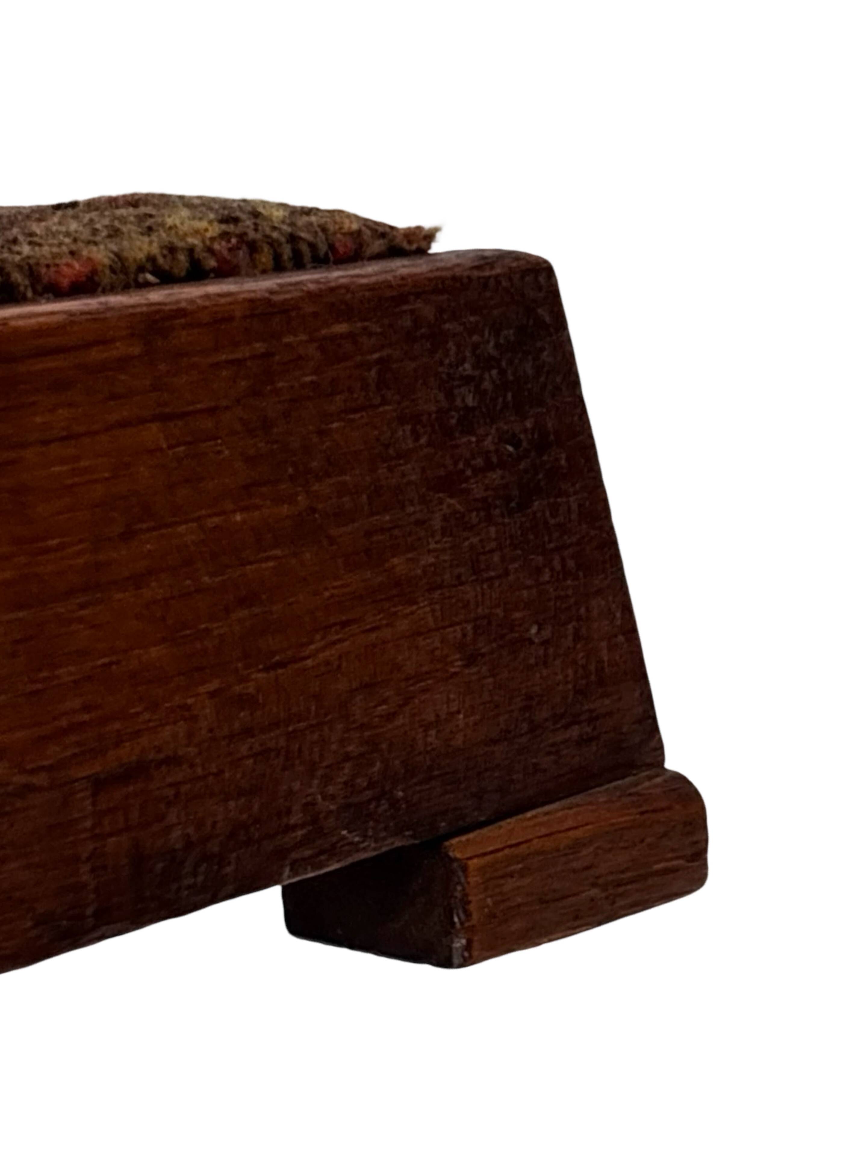 Pouf Art Déco repose-pieds design minimaliste des années 30