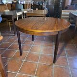 Scandinavian extendable table in rosewood from the 1960s.