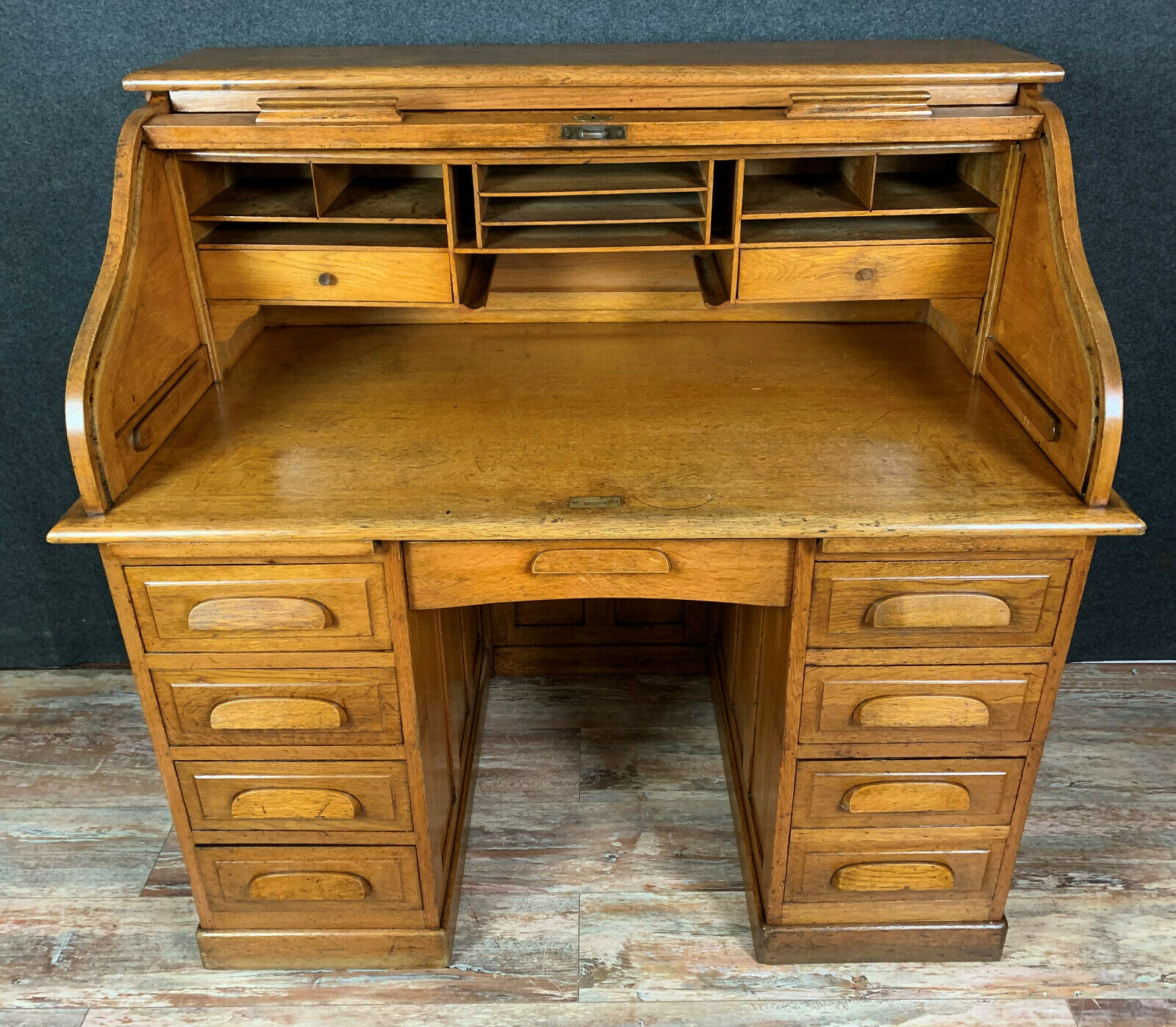 American center office blond oak box period 1900