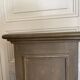 Colonne en bois peint