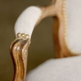 Adorable paire de fauteuils d'époque Louis XV.