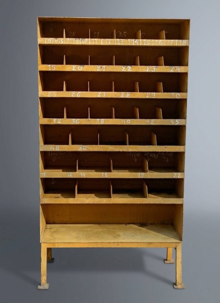 Industrial shelving unit with compartments