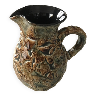 Ceramic pitcher from Vanoise