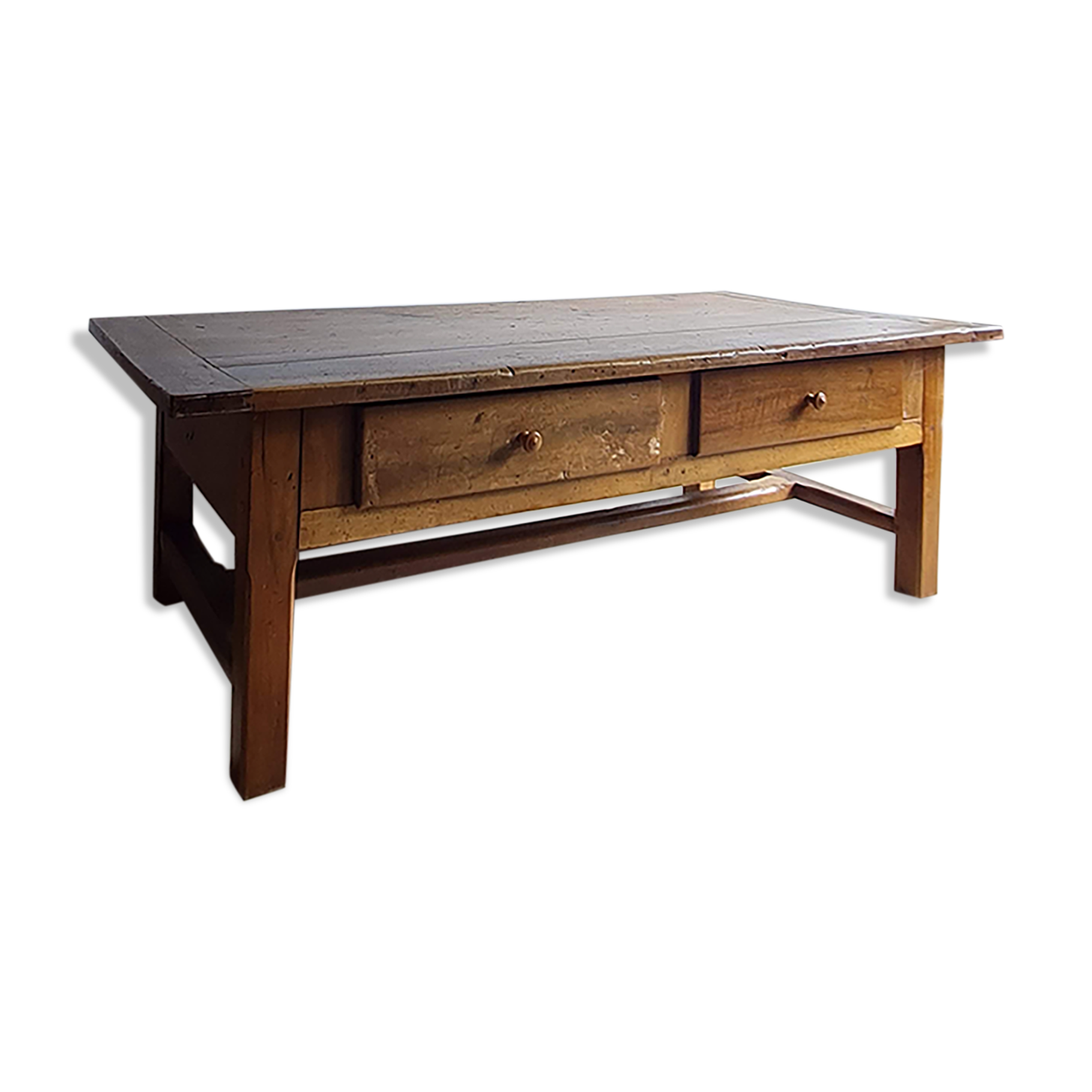 Vintage firm-minded coffee table