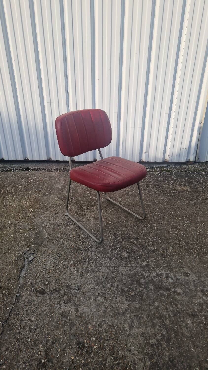 Set of 10 vintage US chairs
