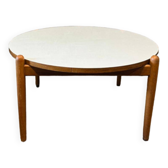 Vintage round coffee table