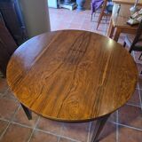 Scandinavian extendable table in rosewood from the 1960s.