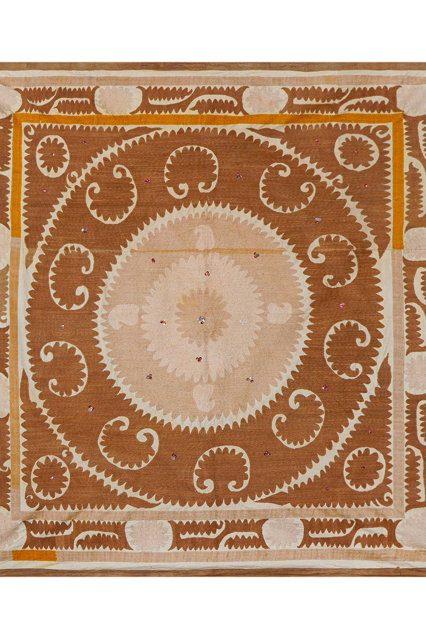 Tapis turc vintage noué à la main 132x135 cm