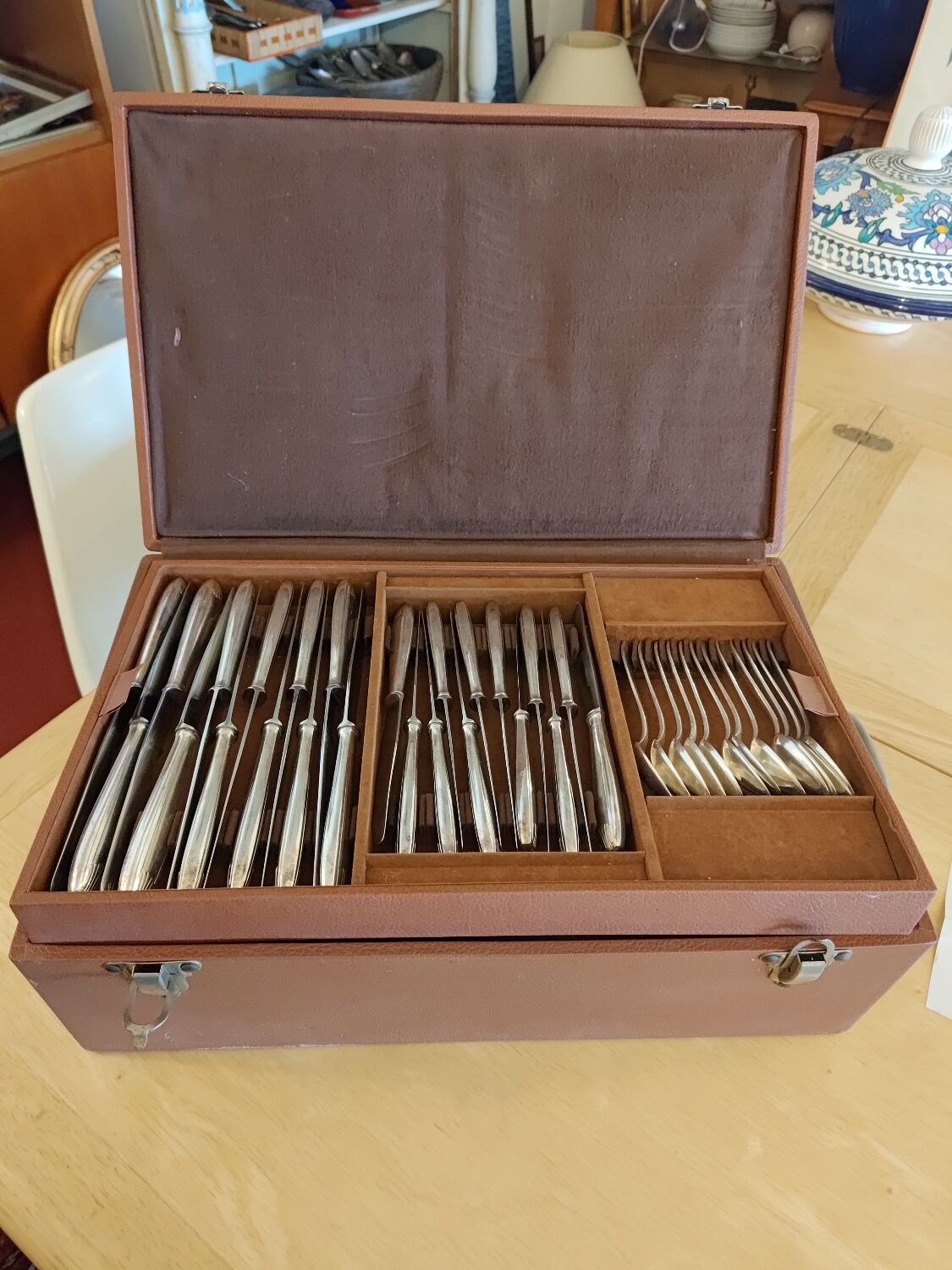 Cutlery set 89 covers