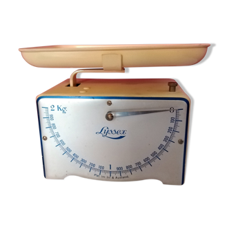Balance de cuisine vintage marque Lissex portée 2 kilos