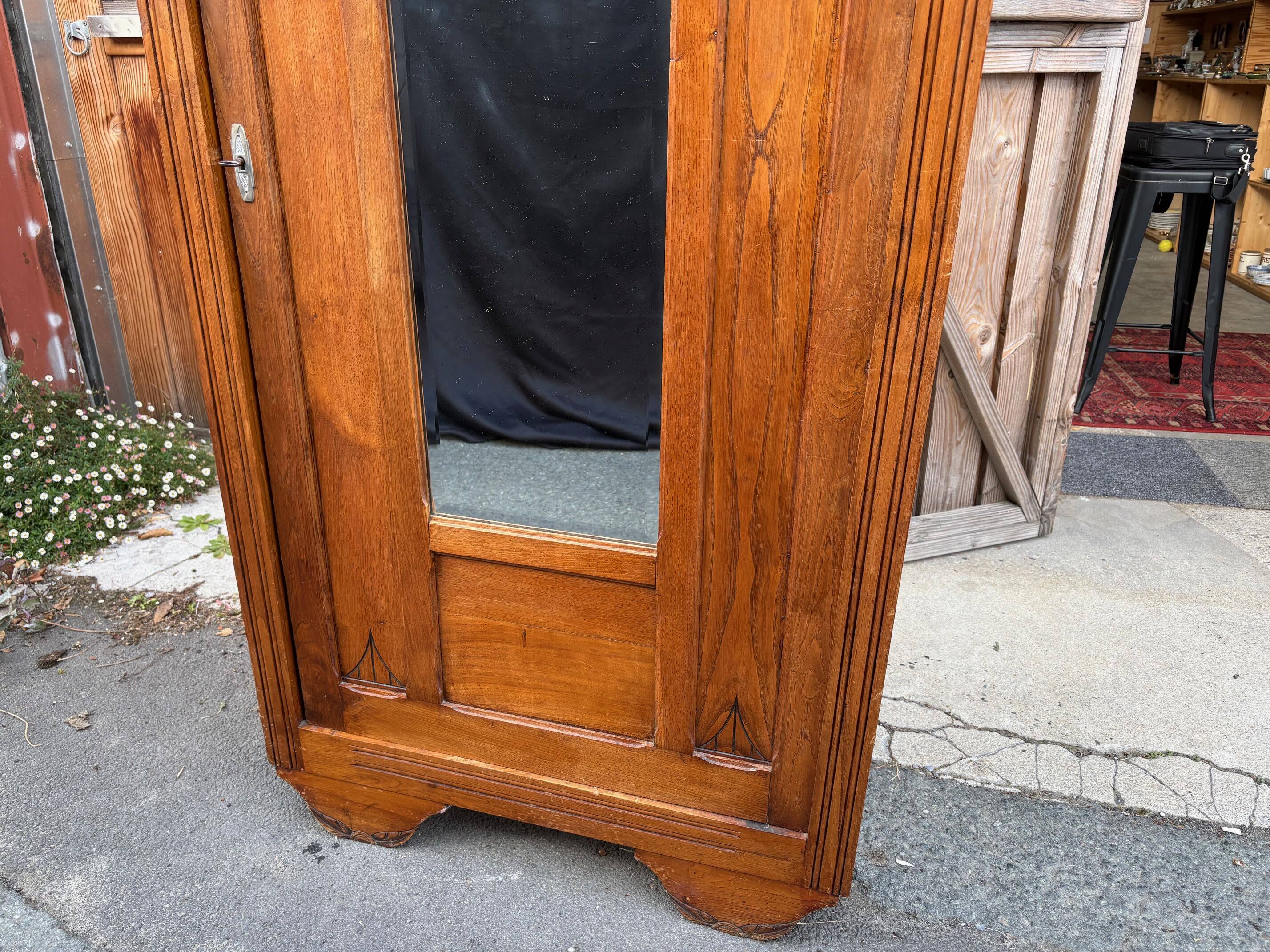 /Art Deco wardrobe with mirror in carved solid oak from the 20s/30s