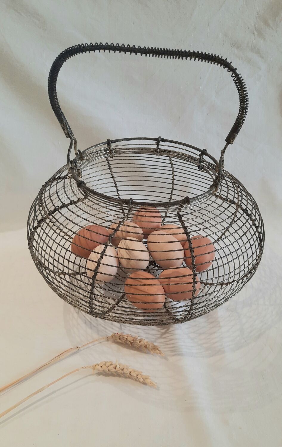 Vintage salad basket