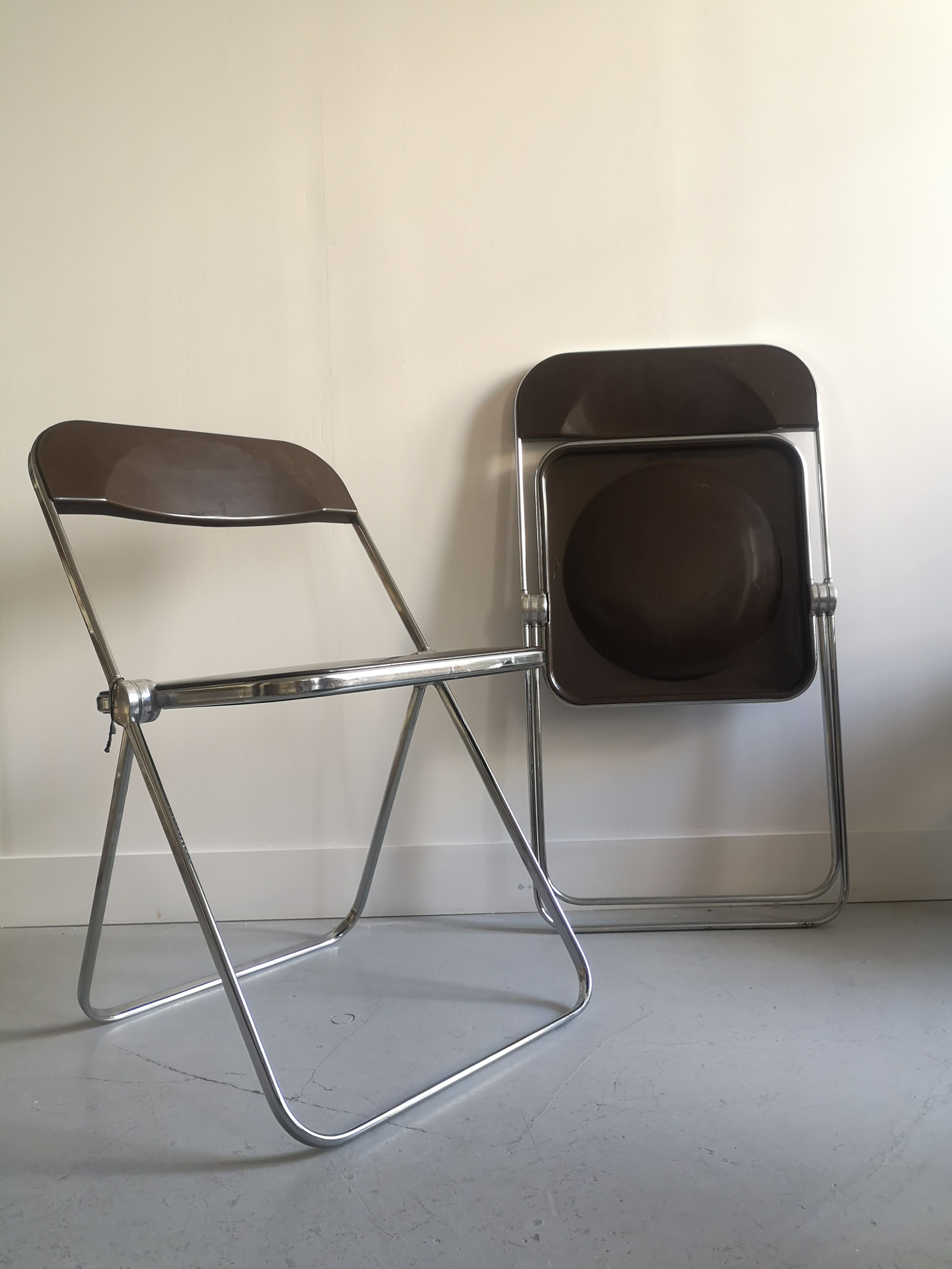 Lot de 2 chaises design Plia de Giancarlo Piretti edition Castelli 1970