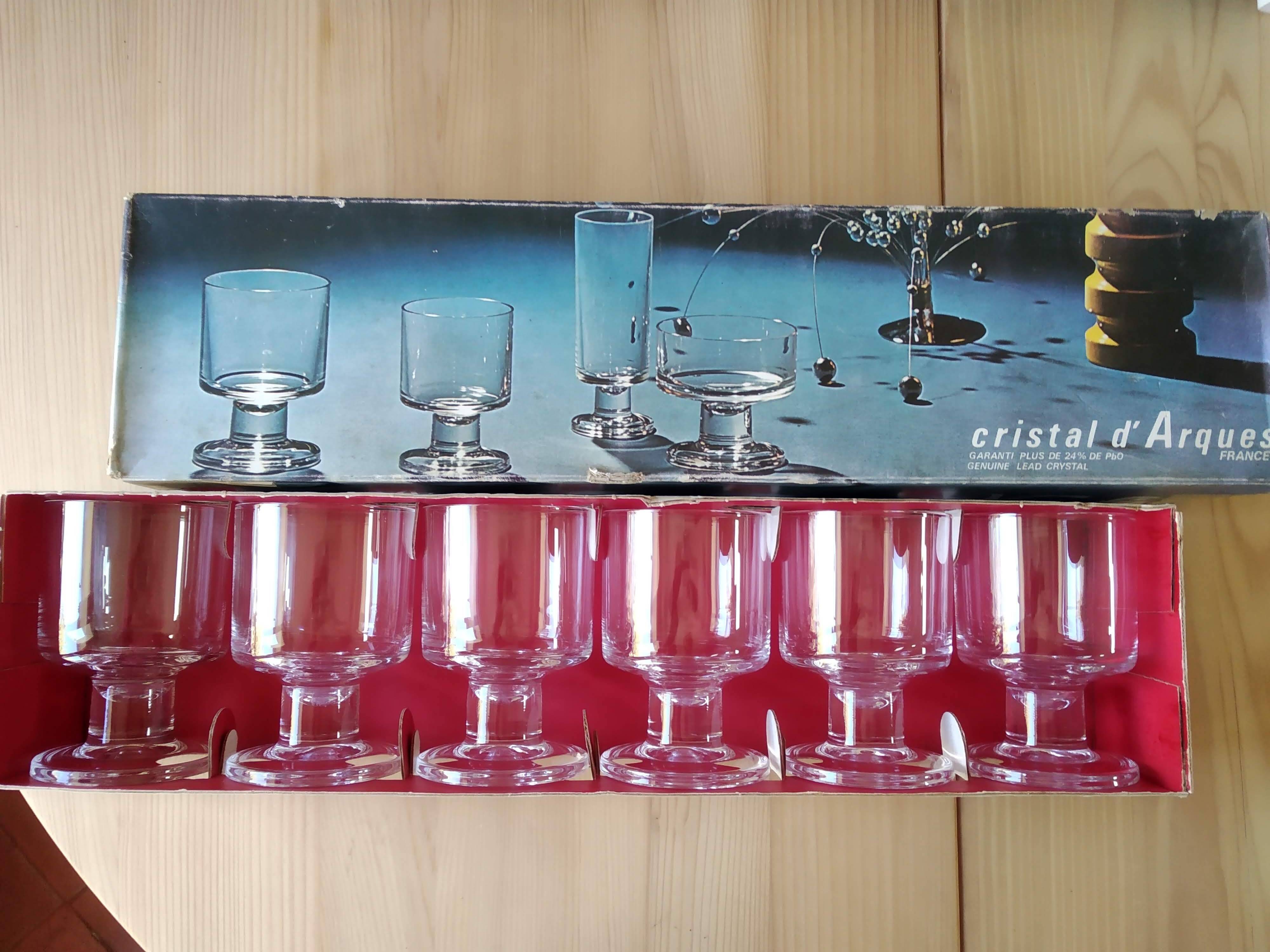 Vintage 70 crystal footed glass from Arques