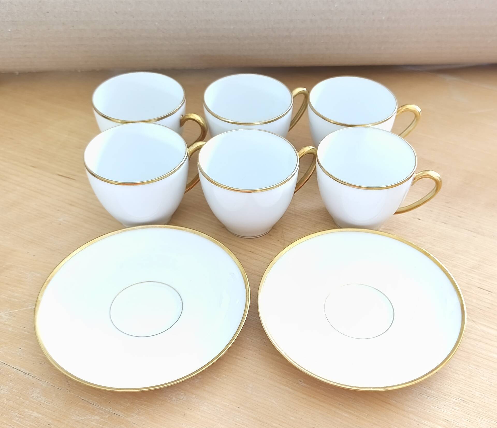 6 coffee cups and 2 saucers Haviland Limoges
