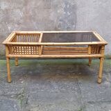 Table basse en rotin et verre fumé