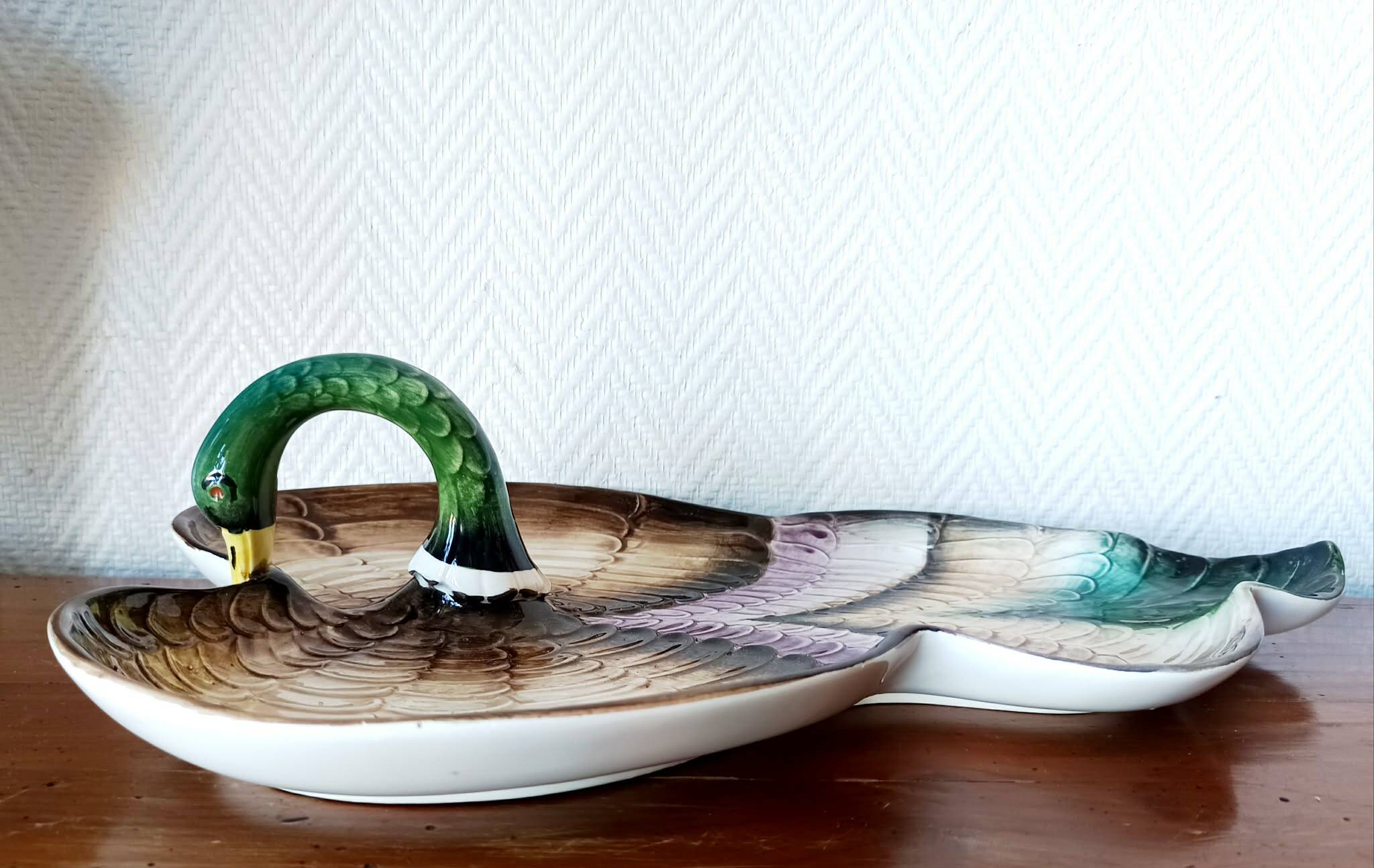 Vintage ceramic duck plate