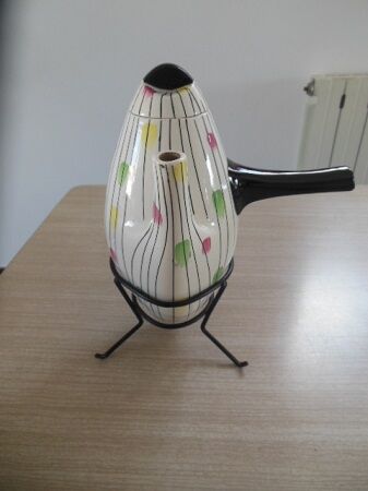 Salt teapot