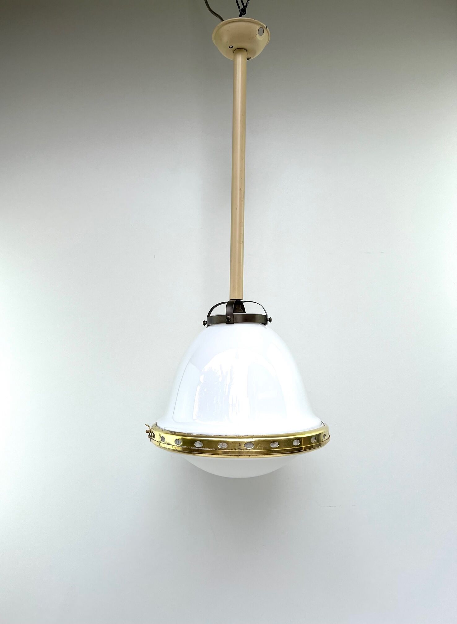 Chandelier 1920 opaline and frosted glass brand bag paris
