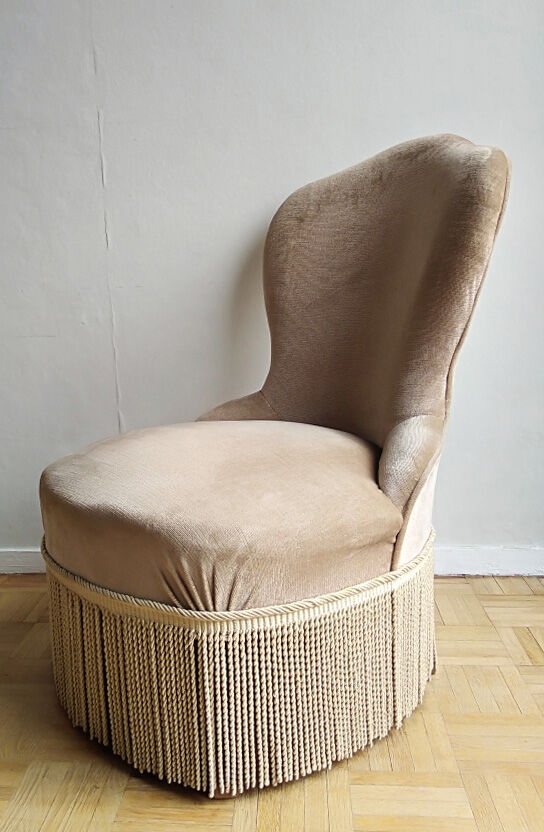 Armchair in velvet