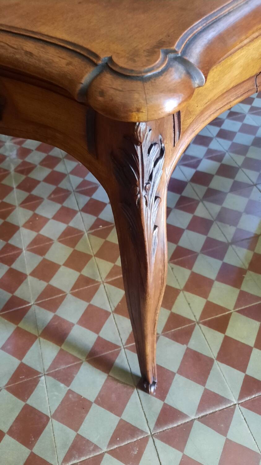 Louis xv style desk